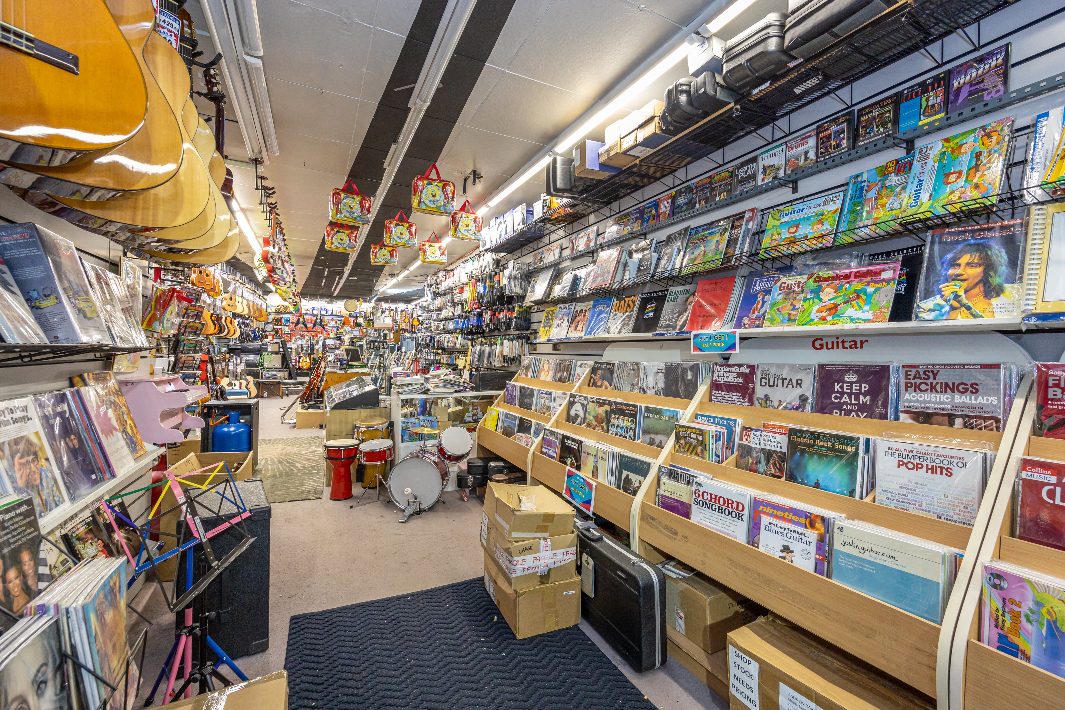 56-58 Oldham Street & 49 Spear Street, Near Piccadilly City Centre, Greater Manchester M4 1LE