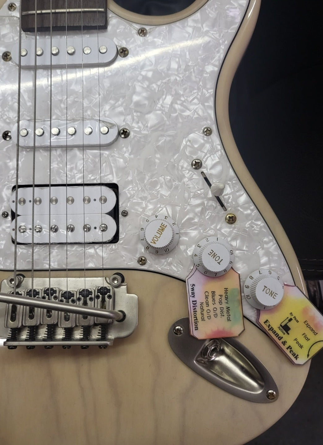 Electric Guitar Shine SI170 Blonde Strat Style With Built in Overdrive | Electric Guitar Shine SI-170 | Last Day Sale Price