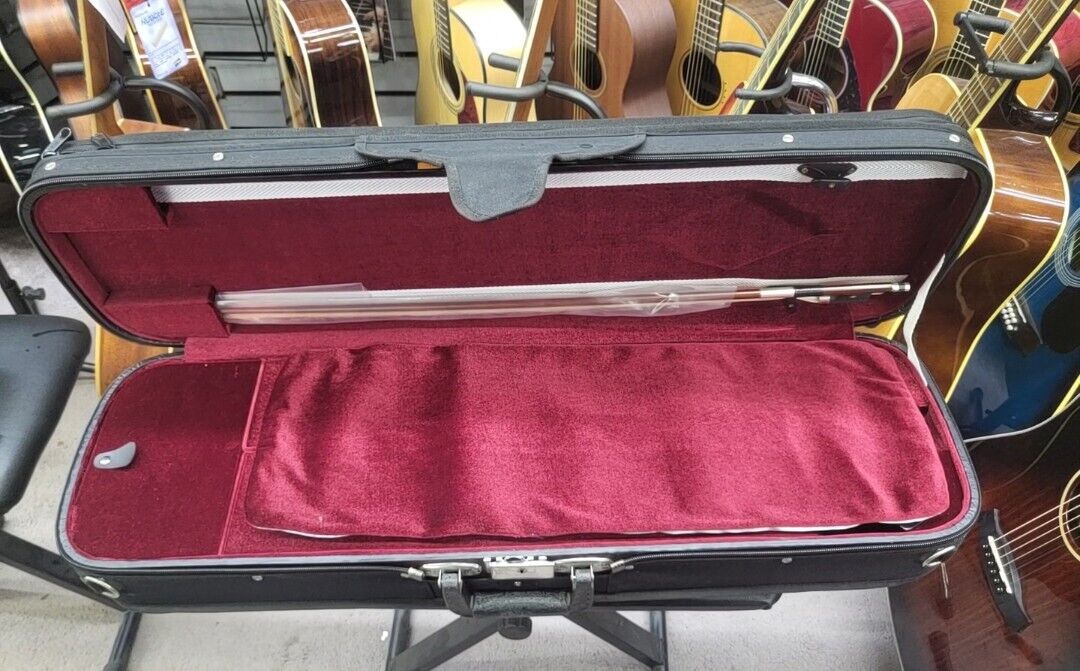 Fender Vintage FV1 Electric Violin and Fender Gig Case | Electric Violin with Piezo Electric Bridge