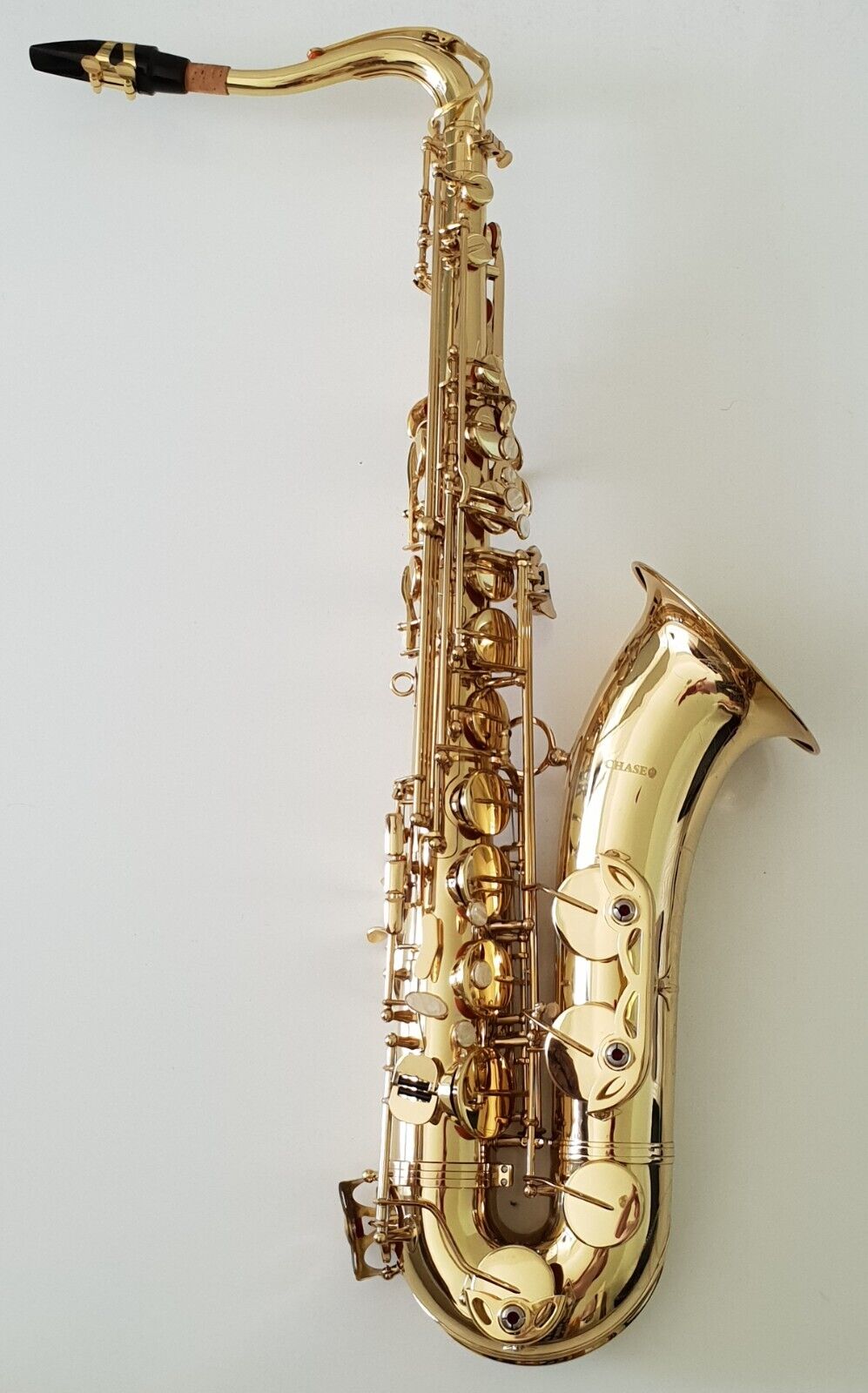 Chase Tenor Saxophone Bb Sax in Gold Lacquer with Hard Case Complete Outfit -