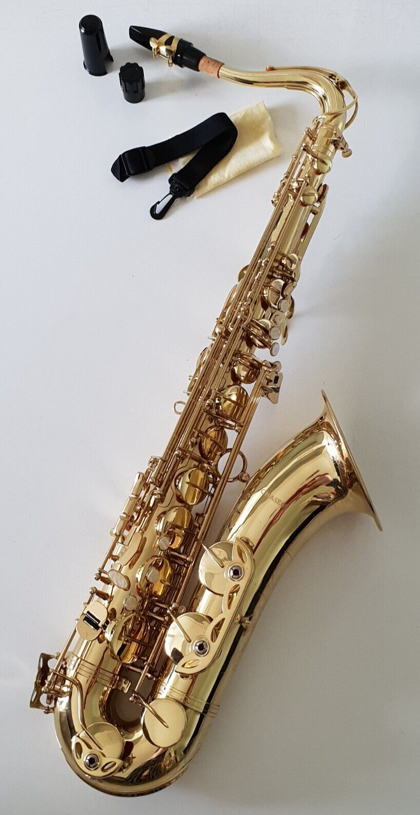 Chase Tenor Saxophone Bb Sax in Gold Lacquer with Hard Case Complete Outfit -