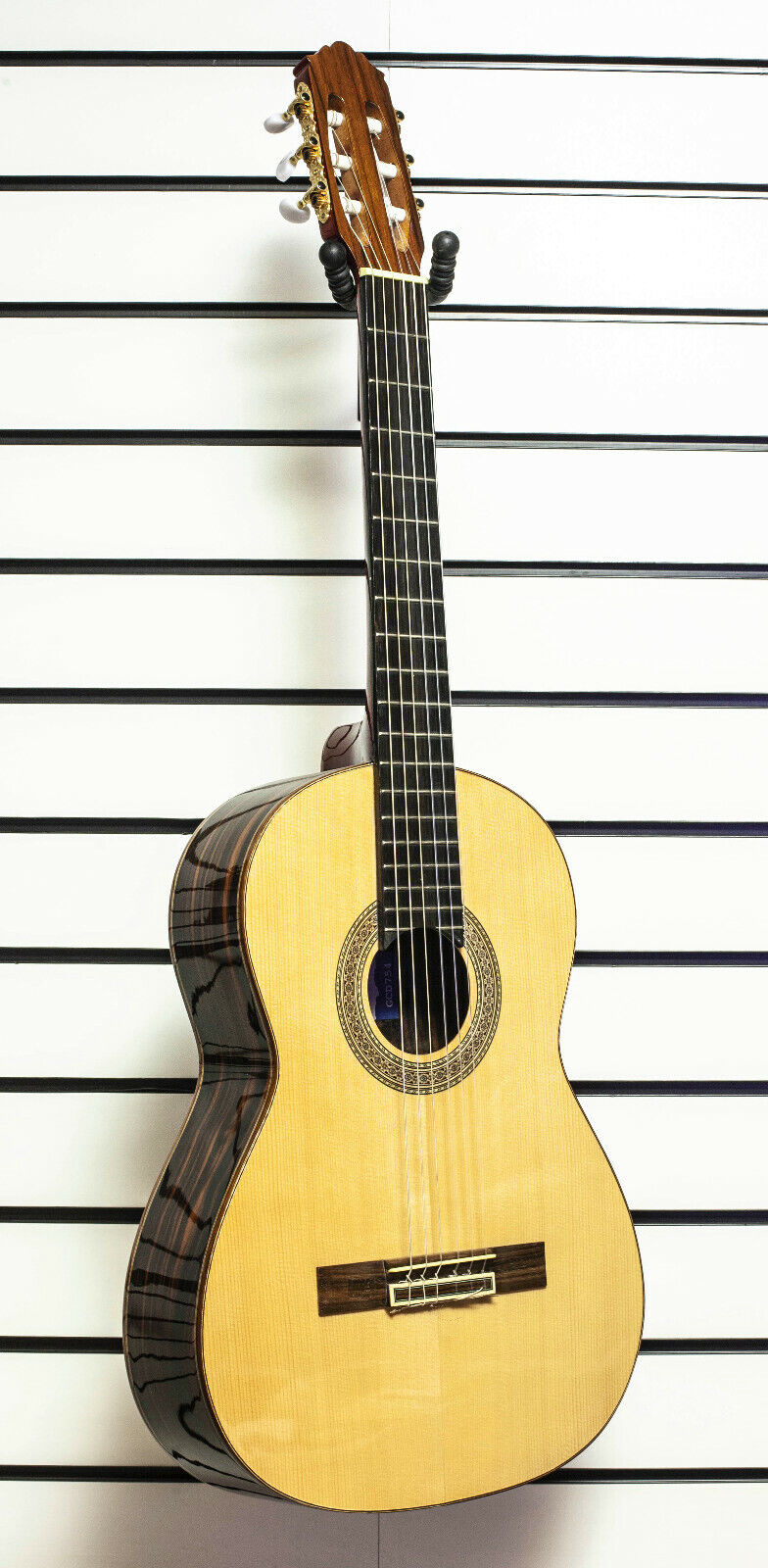Guvnor GCD754 Classical Spanish Guitar Nylon Strings Solid Spruce Top