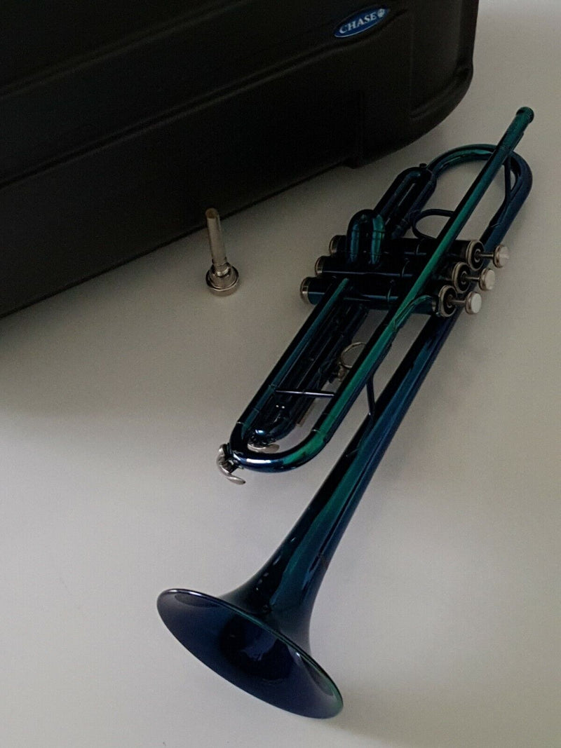 Trumpet in Bb with Hard Case in Blue Laquer Brass CHASE Complete Beginner Outfit - Opened – Never Used
