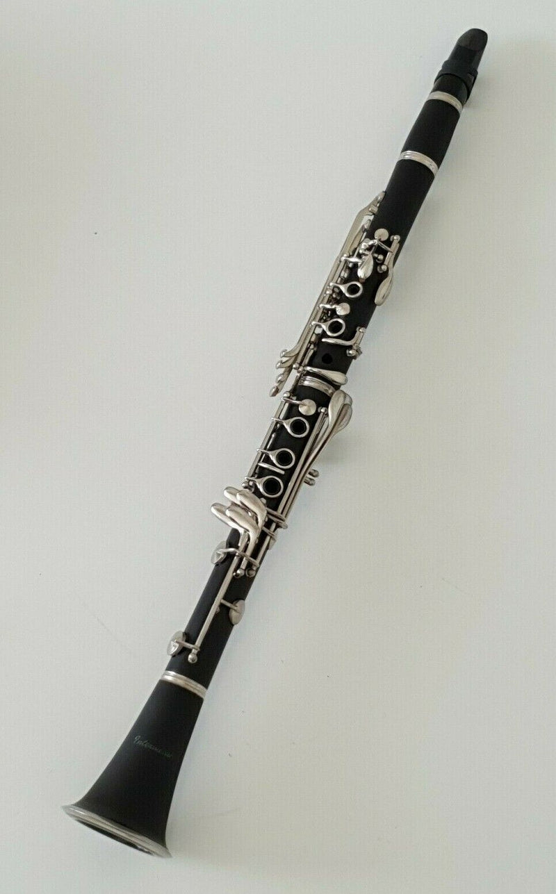 Clarinet in Bb - Brushed Black with Hard Case Complete Intermusic Student Outfit