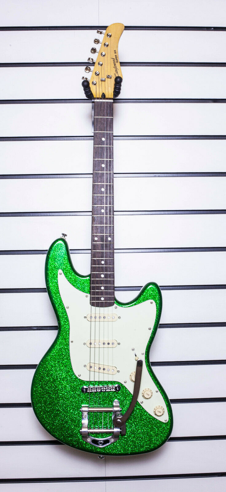 Electric Guitar Solid Body Tanglewood Super Six Green Bigsby Style Tremolo Y-51-