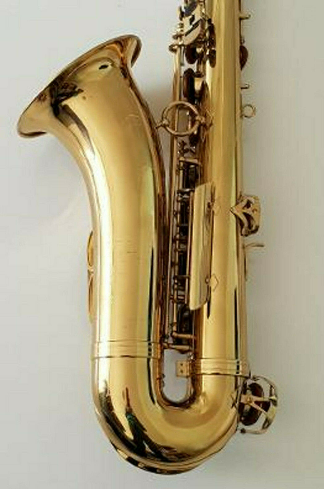 Saxophone Tenor Intermusic Bb Sax in Gold Finish & Hard Case Complete Outfit