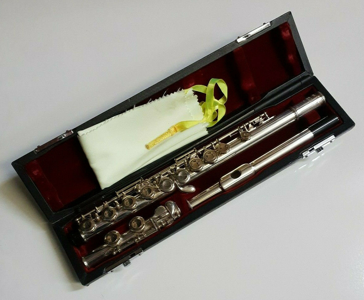 Pearl Flute PF501 with E Key in Silver Nickel In Hard Case